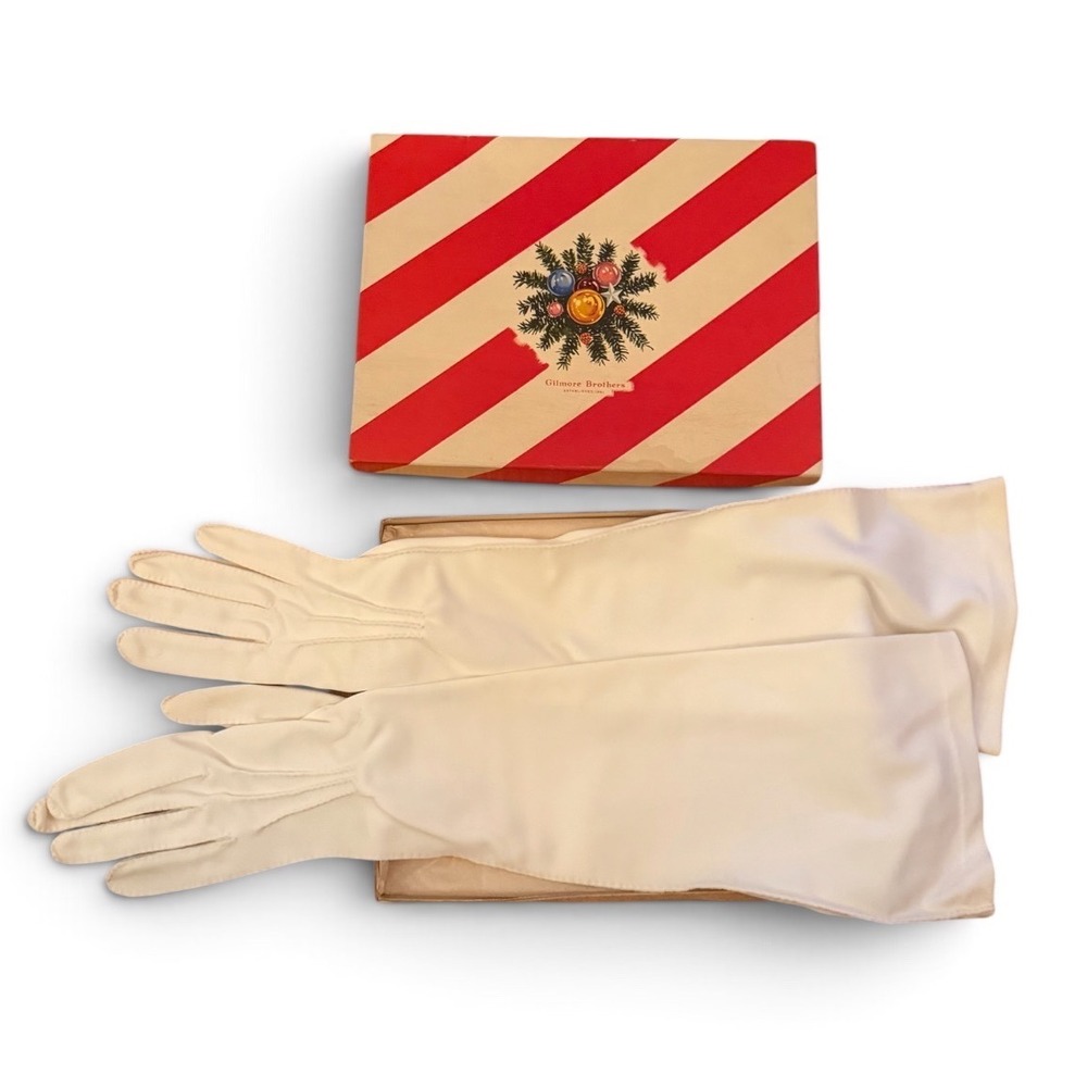 Vintage Gilmore Brothers Cream Opera Length Formal Gloves with Original Box Sz S